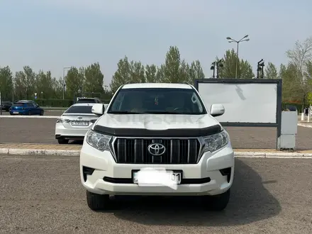 Toyota Land Cruiser Prado 2018 года за 22 888 666 тг. в Астана – фото 14