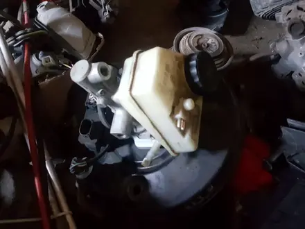 Тормозной вакуум с цилиндром мерседес w210 лупарь за 18 000 тг. в Актобе