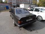 Mercedes-Benz E 200 1992 года за 650 000 тг. в Усть-Каменогорск – фото 4