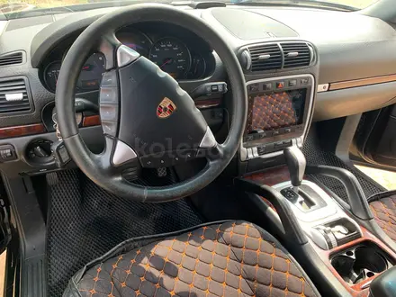 Porsche Cayenne 2005 года за 6 500 000 тг. в Уральск – фото 5