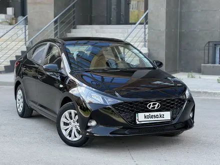 Hyundai Accent 2022 года за 8 600 000 тг. в Актобе