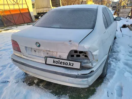 BMW 528 1997 года за 100 001 тг. в Актобе – фото 3