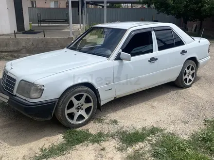 Mercedes-Benz E 250 1994 года за 1 500 000 тг. в Алматы – фото 2