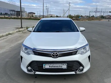 Toyota Camry 2015 года за 12 500 000 тг. в Актобе