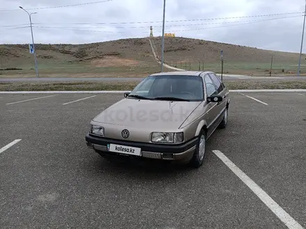 Volkswagen Passat 1991 года за 1 800 000 тг. в Семей – фото 2