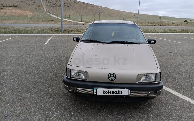 Volkswagen Passat 1991 года за 1 800 000 тг. в Семей
