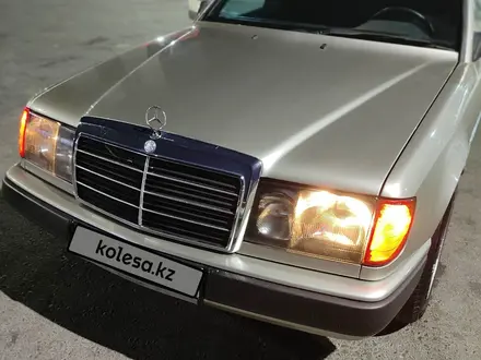 Mercedes-Benz E 230 1987 года за 1 200 000 тг. в Тараз