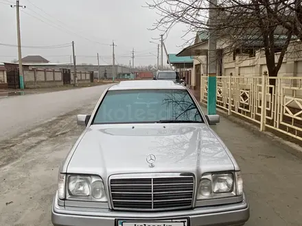 Mercedes-Benz E 320 1992 года за 3 100 000 тг. в Шиели – фото 6