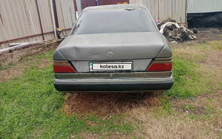 Mercedes-Benz E 200 1992 годаүшін900 000 тг. в Шымкент