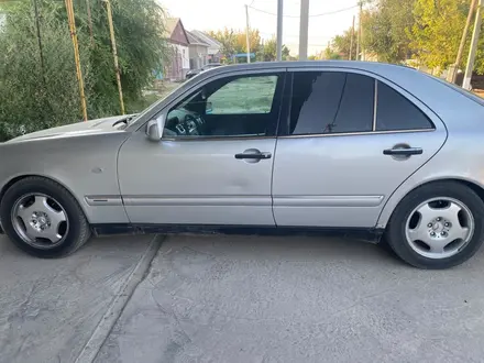 Mercedes-Benz E 280 1996 года за 2 400 000 тг. в Кызылорда – фото 5