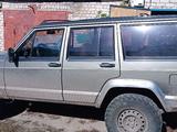 Jeep Cherokee 1988 года за 1 300 000 тг. в Петропавловск – фото 2