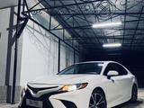 Toyota Camry 2018 года за 9 200 000 тг. в Тараз