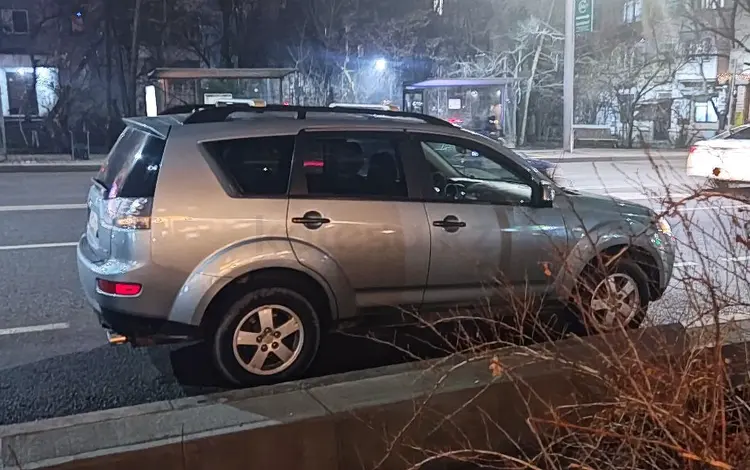 Mitsubishi Outlander 2007 годаүшін4 600 000 тг. в Алматы