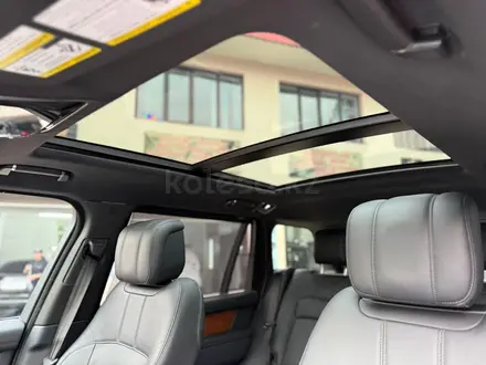 Land Rover Range Rover 2019 года за 23 000 000 тг. в Алматы – фото 11