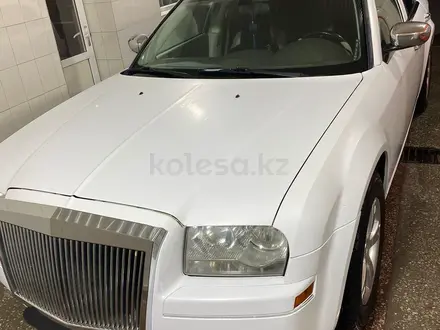 Chrysler 300C 2008 года за 5 500 000 тг. в Караганда – фото 7