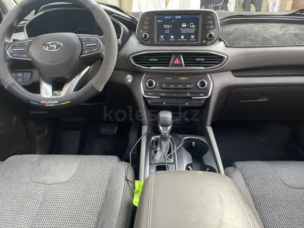 Hyundai Santa Fe 2020 года за 12 500 000 тг. в Шымкент – фото 13