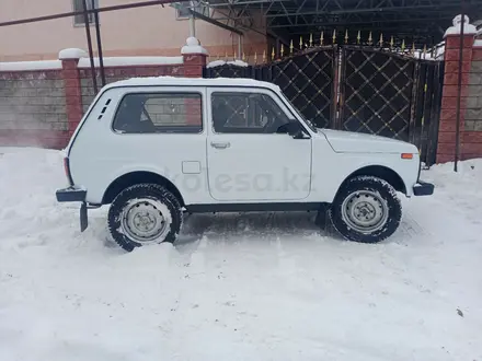 ВАЗ (Lada) Lada 2121 2013 года за 2 450 000 тг. в Алматы – фото 3