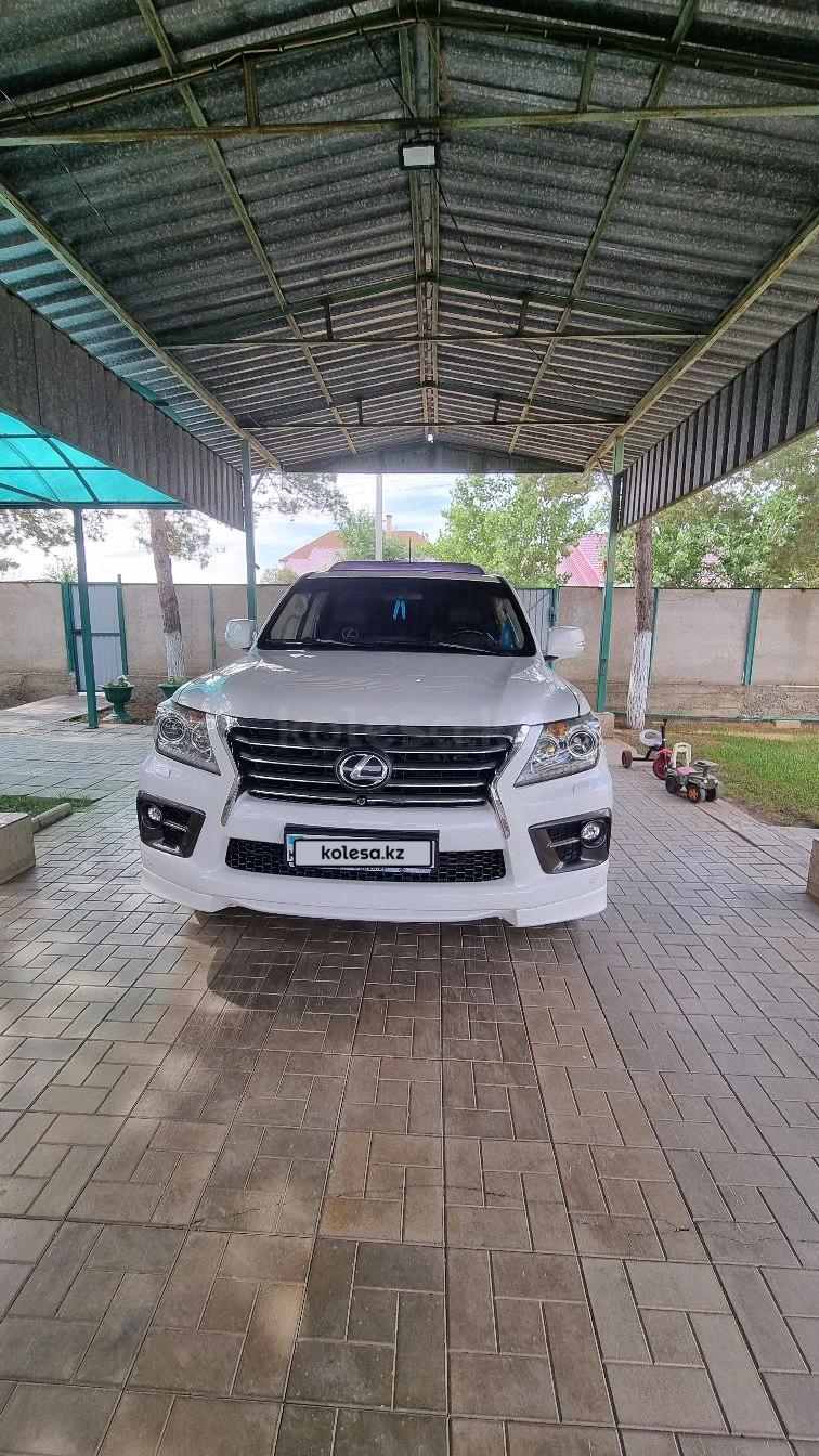 Lexus LX 570 2015 г.