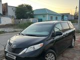 Toyota Sienna 2012 года за 9 200 000 тг. в Атырау