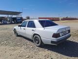Mercedes-Benz E 200 1992 года за 400 000 тг. в Туркестан – фото 3