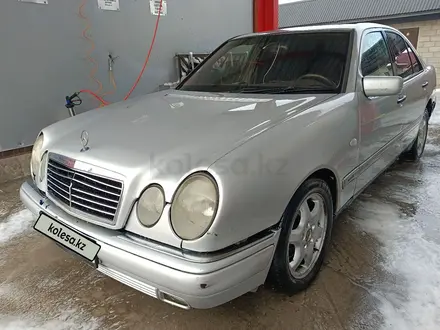 Mercedes-Benz E 230 1996 года за 2 100 000 тг. в Алматы – фото 15