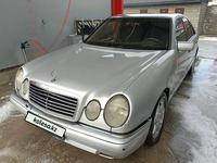 Mercedes-Benz E 230 1996 годаүшін2 100 000 тг. в Алматы