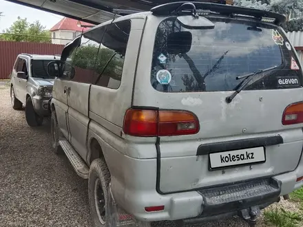 Mitsubishi Delica 1996 года за 1 700 000 тг. в Алматы – фото 2