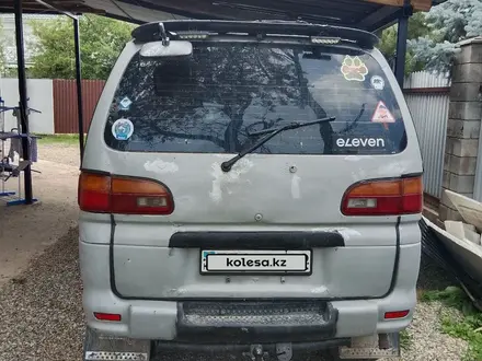 Mitsubishi Delica 1996 года за 1 700 000 тг. в Алматы – фото 4