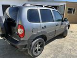 Chevrolet Niva 2017 года за 4 000 000 тг. в Атырау – фото 3