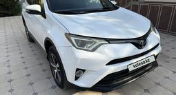 Toyota RAV4 2018 года за 13 555 555 тг. в Алматы – фото 3