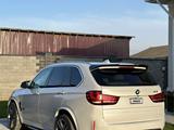 BMW X5 2016 года за 19 800 000 тг. в Шымкент – фото 4