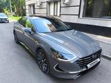 Hyundai Sonata 2022 года за 13 500 000 тг. в Астана