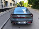 Hyundai Sonata 2022 года за 13 500 000 тг. в Астана – фото 4