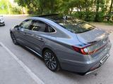 Hyundai Sonata 2022 года за 13 500 000 тг. в Астана – фото 5