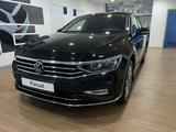 Volkswagen Passat 2022 года за 16 290 000 тг. в Астана