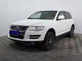 Volkswagen Touareg 2007 года за 5 000 000 тг. в Астана