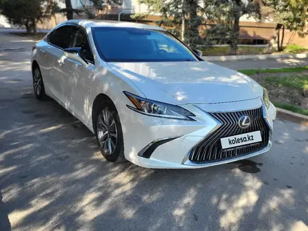 Lexus ES 250 2019 года за 18 777 777 тг. в Тараз – фото 2