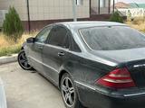 Mercedes-Benz S 500 2001 годаүшін3 500 000 тг. в Жанаозен – фото 2