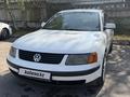 Volkswagen Passat 1998 годаүшін1 350 000 тг. в Алматы