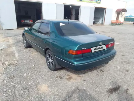 Toyota Camry 1997 года за 3 150 000 тг. в Казалинск – фото 3