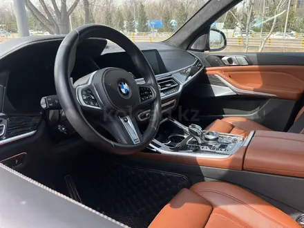BMW X7 2022 года за 55 000 000 тг. в Алматы – фото 10