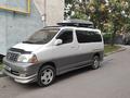 Toyota Grand Hiace 2001 года за 9 300 000 тг. в Алматы – фото 2