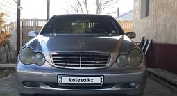 Mercedes-Benz C 180 2003 года за 3 000 000 тг. в Тараз