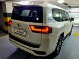 Toyota Land Cruiser 2023 года за 57 500 000 тг. в Алматы – фото 2