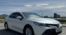 Toyota Camry 2020 года за 14 300 000 тг. в Усть-Каменогорск – фото 2