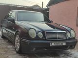 Mercedes-Benz E 230 1996 годаүшін2 680 000 тг. в Алматы – фото 4