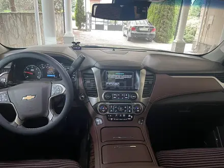 Chevrolet Tahoe 2018 года за 27 000 000 тг. в Алматы – фото 8