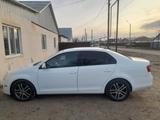 Volkswagen Jetta 2007 годаfor2 500 000 тг. в Атырау – фото 3