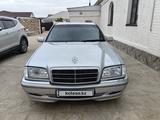 Mercedes-Benz C 180 1998 года за 2 500 000 тг. в Жанаозен – фото 3