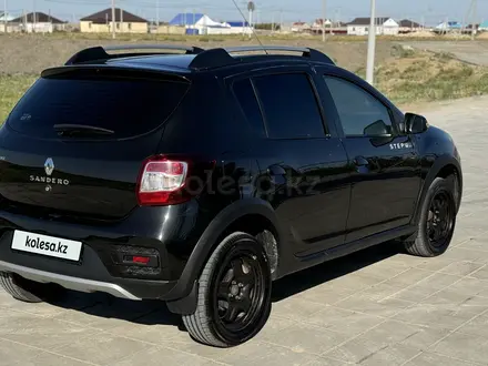 Renault Sandero Stepway 2018 года за 5 600 000 тг. в Атырау – фото 8